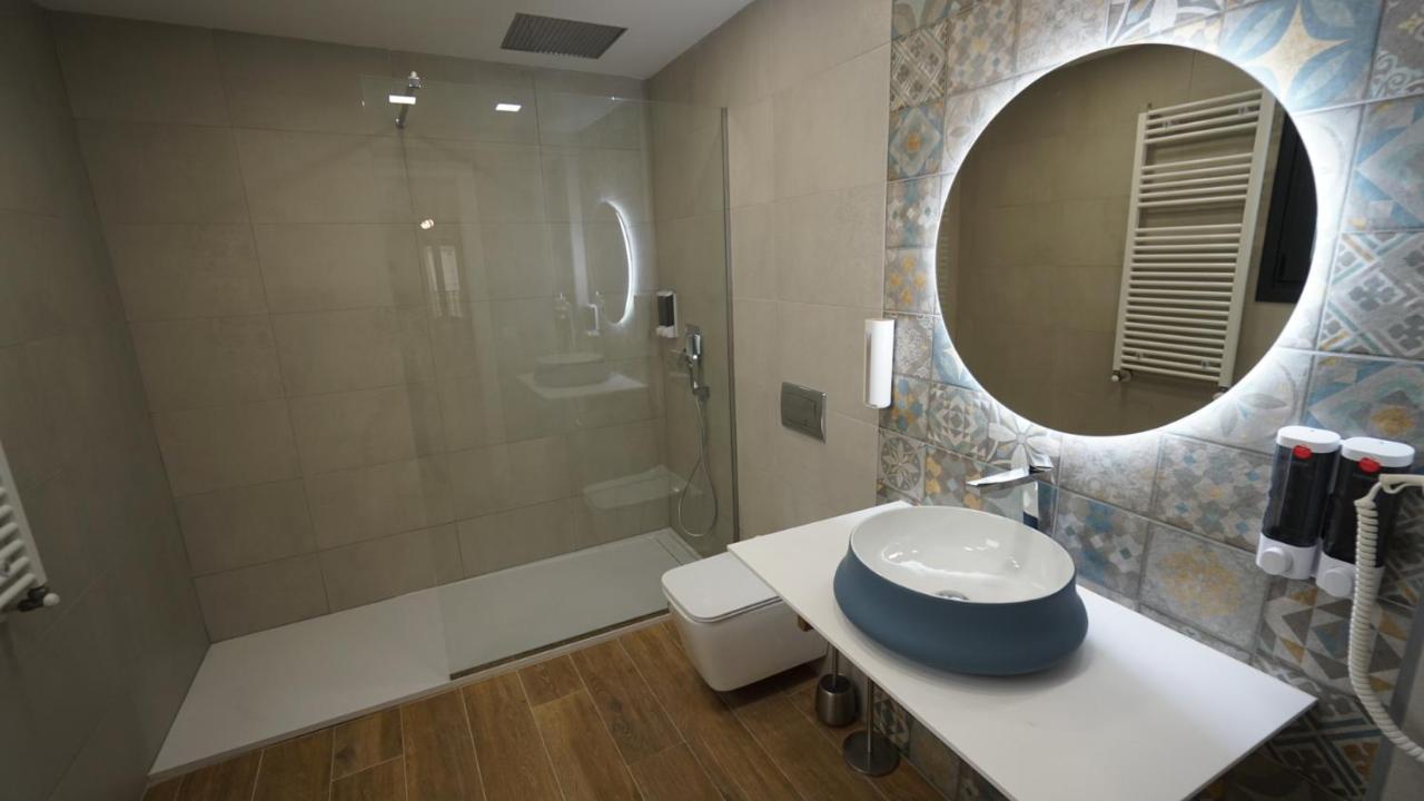 Rentalsevilla Cardenal Cervantes III Exteriör bild
